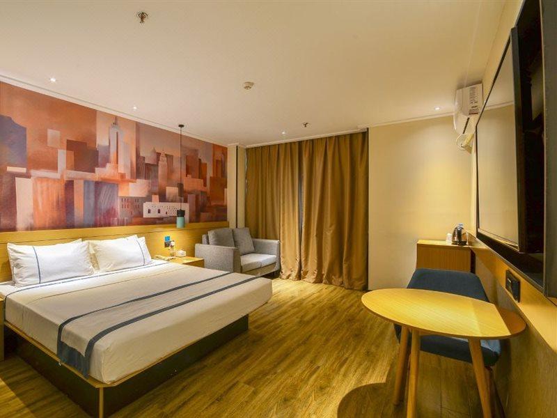 City Comfort Inn Wuhan Caidian Square Exteriör bild