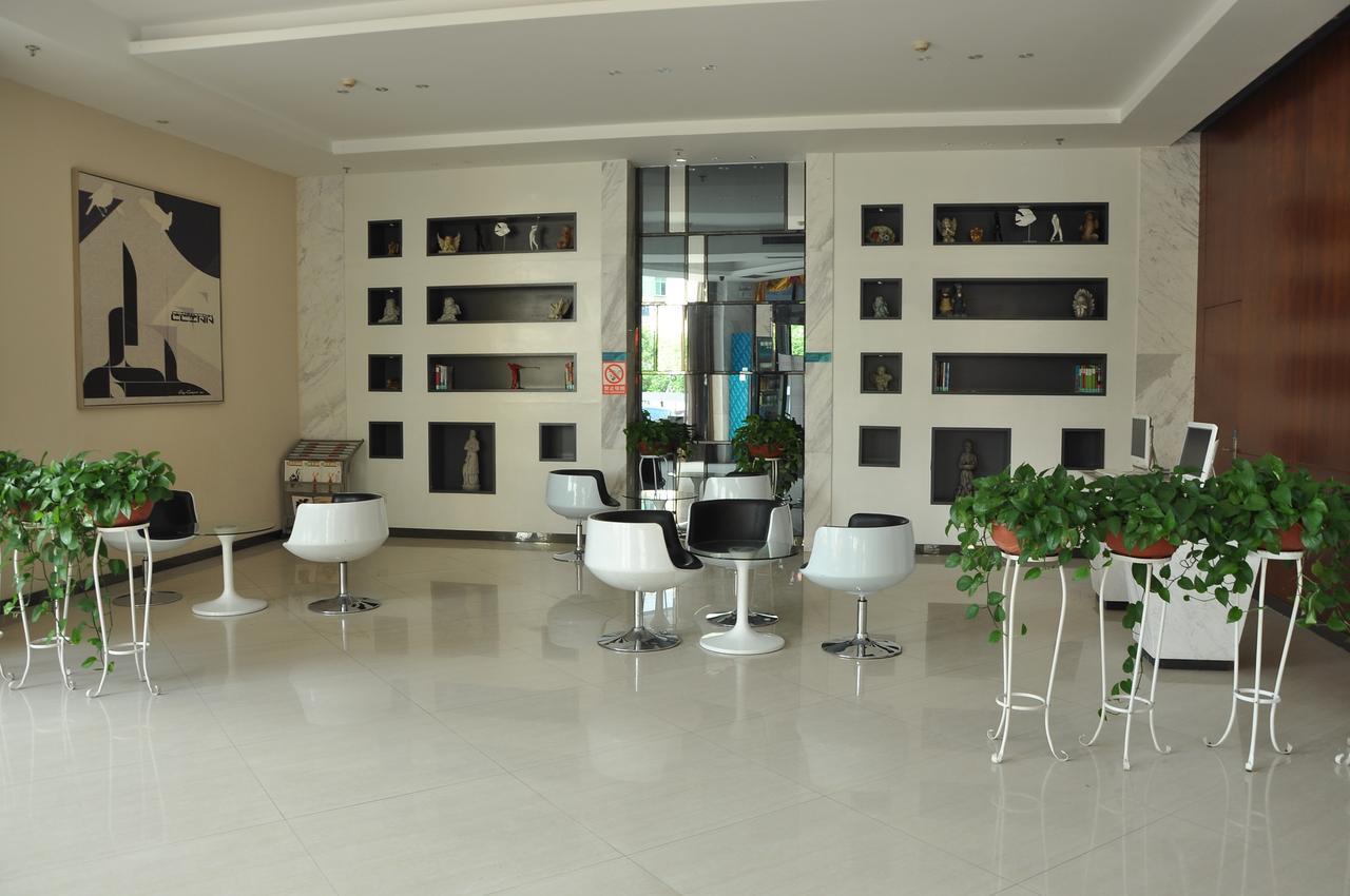 City Comfort Inn Wuhan Caidian Square Exteriör bild